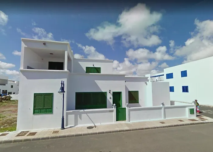 Volkkanrentals View House Famara