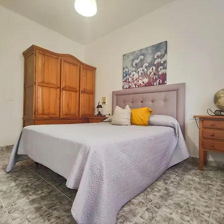 Volkkanrentals View House